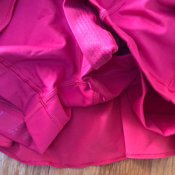 Lululemon Narrow Waisted Tennis Skirt Size 8 - Picture 6 of 7